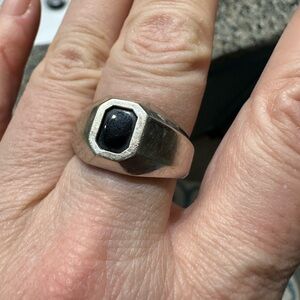 White gold Onyx ring